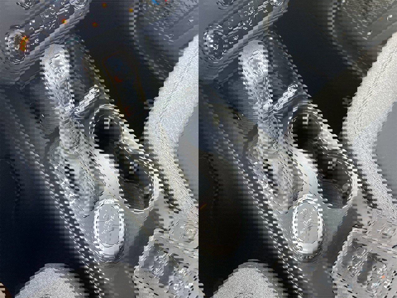 New 2025 Ford Bronco 4-Door image 8