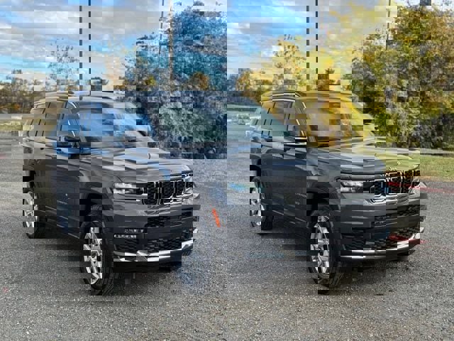 Used 2021 Jeep Grand Cherokee L Limited image 7