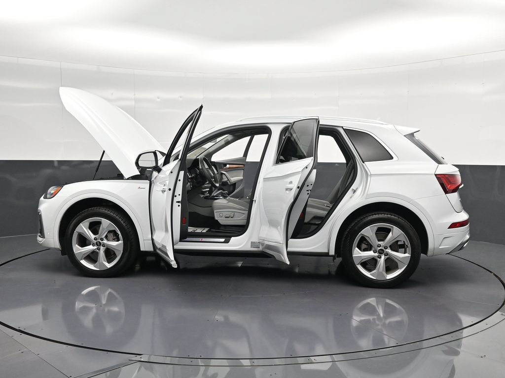 Used 2023 Audi Q5 2.0T Premium Plus AWD/4WD image 38