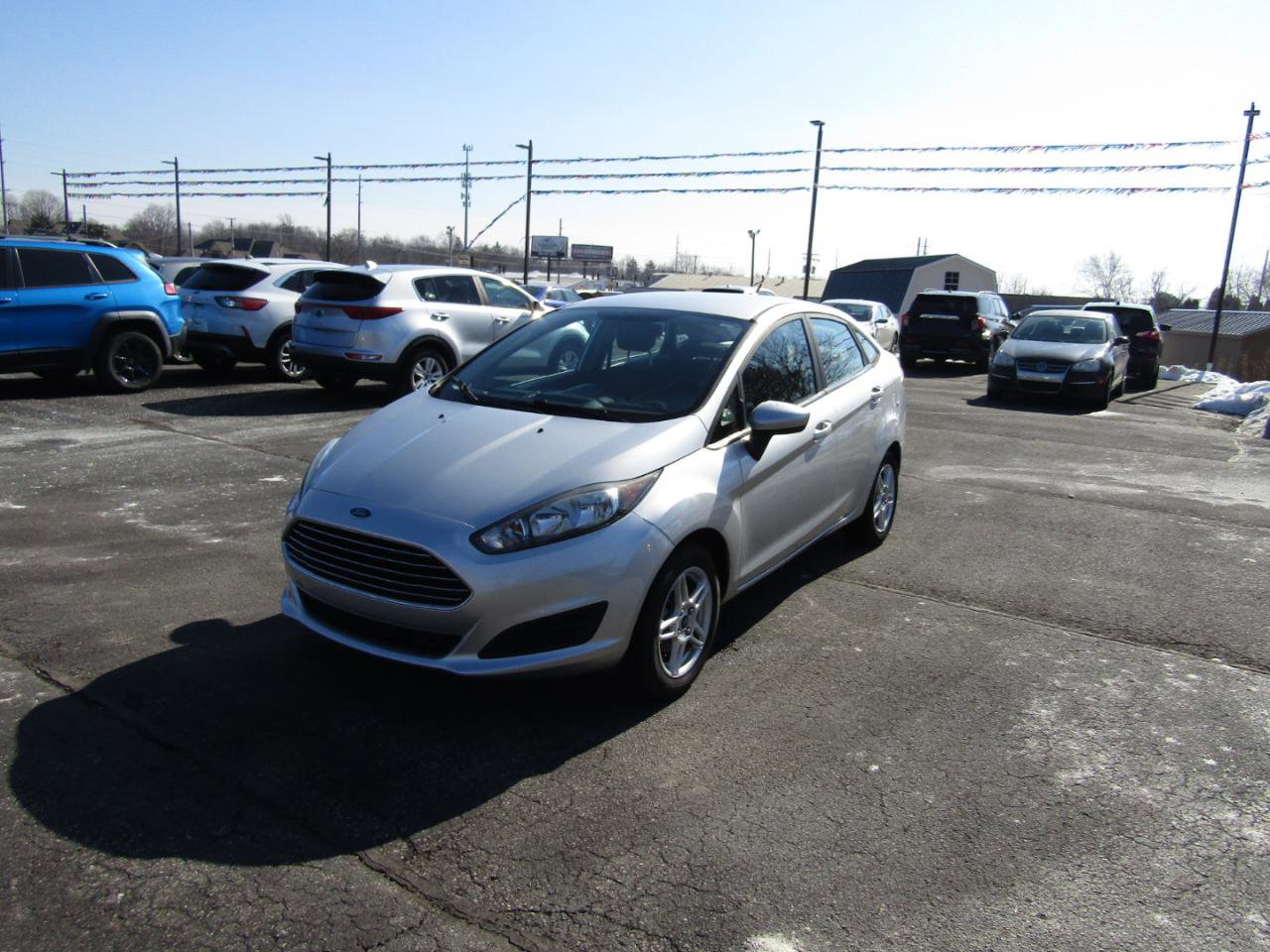 Used 2017 Ford Fiesta SE FWD image 3