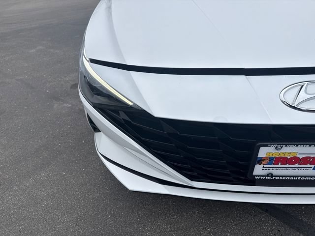 Certified 2023 Hyundai Elantra SEL w/ Convenience Package image 43