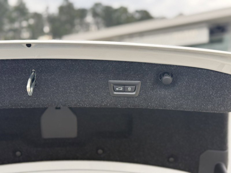 Certified 2025 BMW 430i Coupe w/ Premium Package image 19