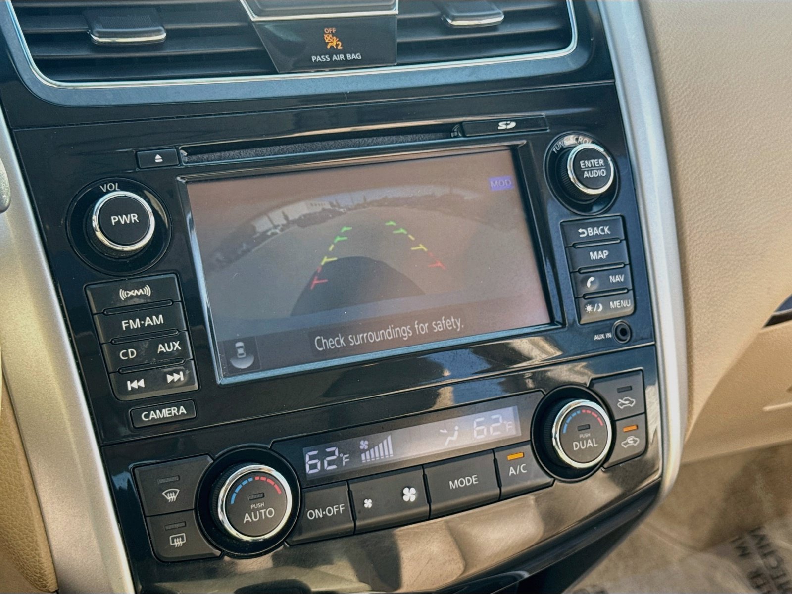 Used 2013 Nissan Altima 2.5 SL w/ Technology Pkg FWD image 16