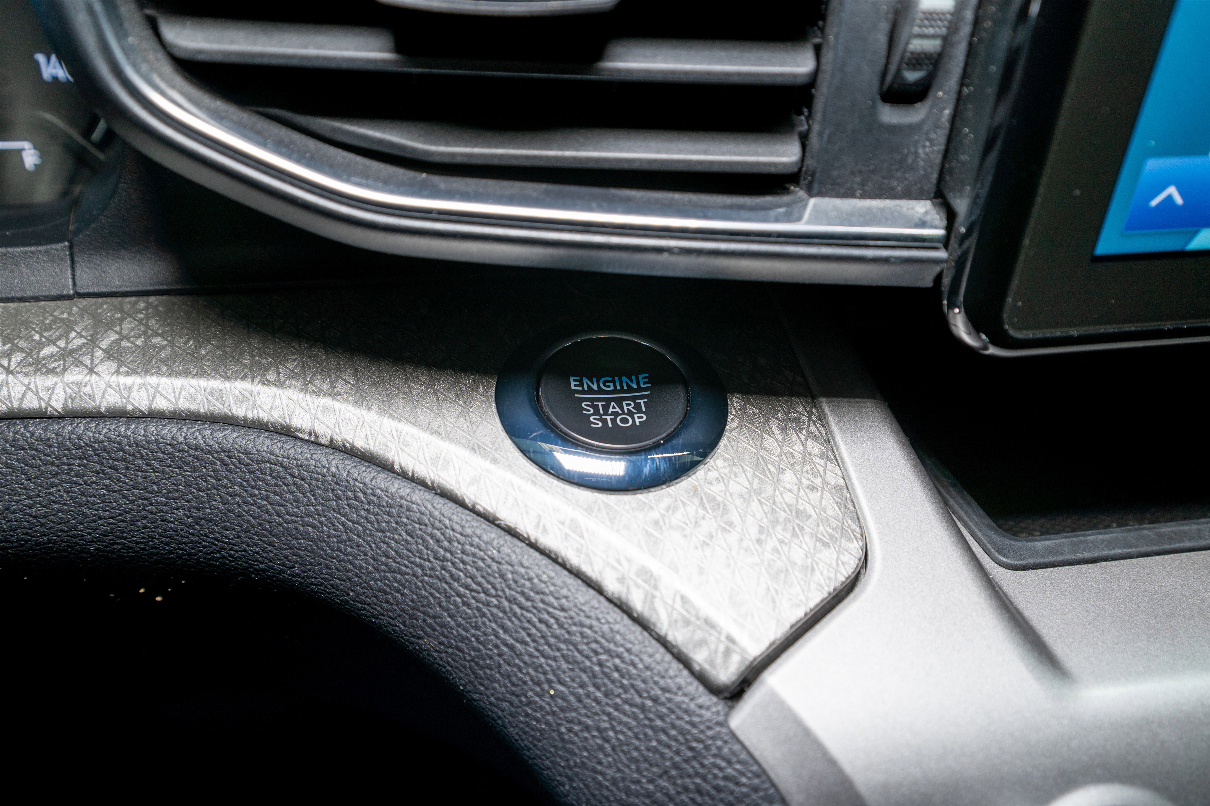 Used 2022 Ford Explorer Timberline image 32