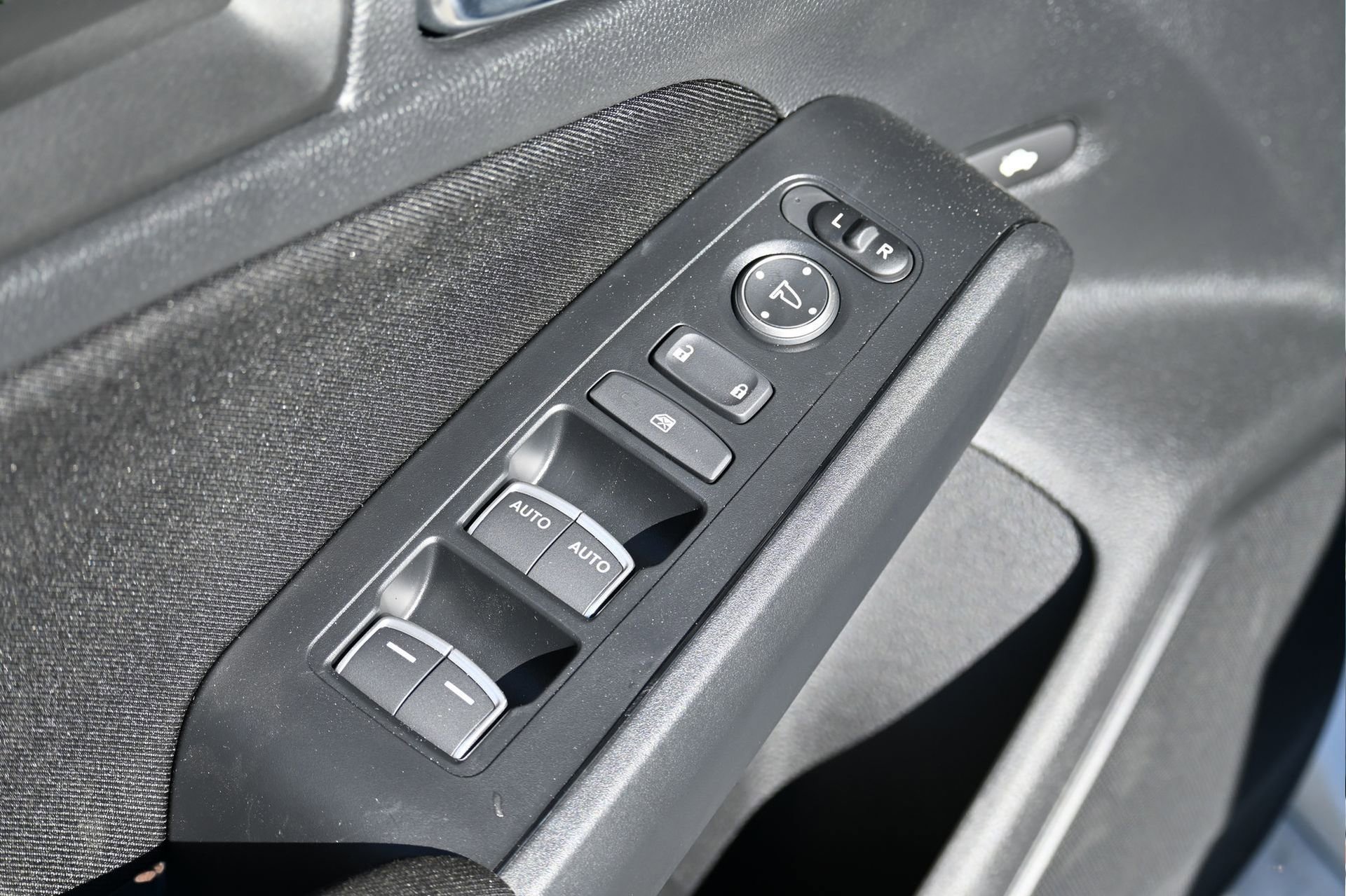 New 2025 Honda Civic Sport image 18