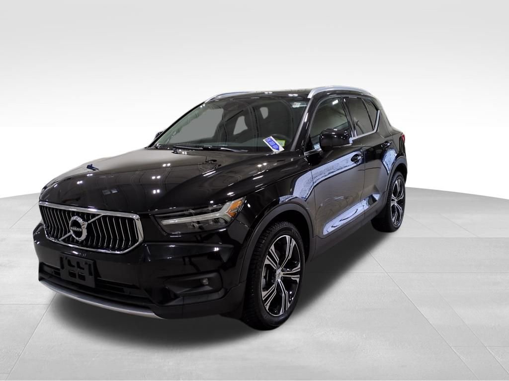 Used 2021 Volvo XC40 T5 Inscription image 3