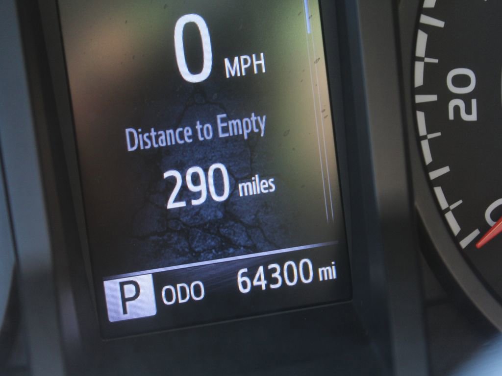 Used 2021 Toyota Tacoma SR w/ SR Convenience Package image 24