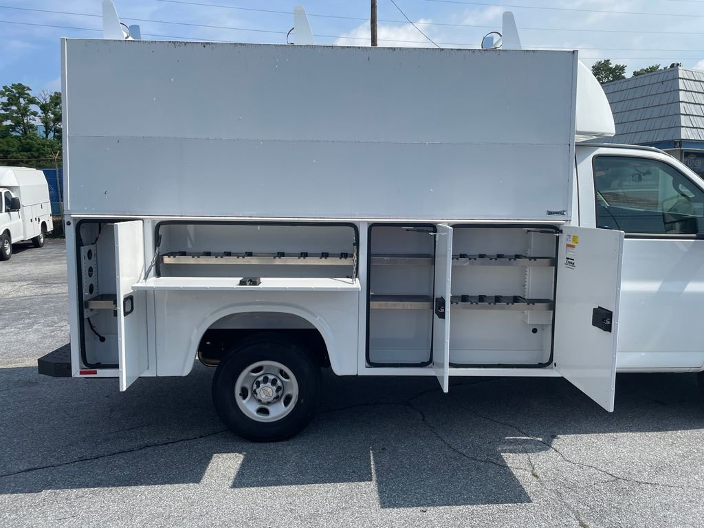 New 2024 Chevrolet Express 3500 w/ Power Convenience Package image 9