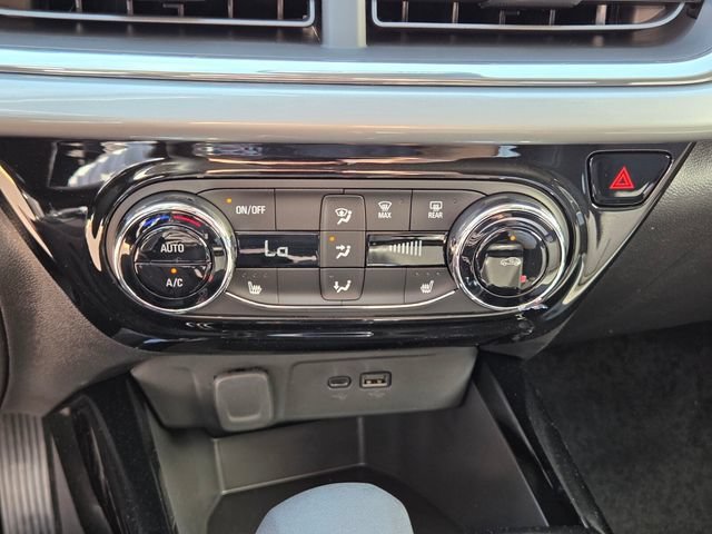 New 2026 Chevrolet Trax LT w/ Driver Confidence Package FWD image 13