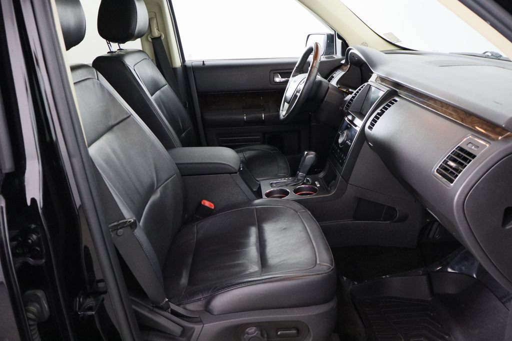 Used 2019 Ford Flex Limited AWD/4WD image 18