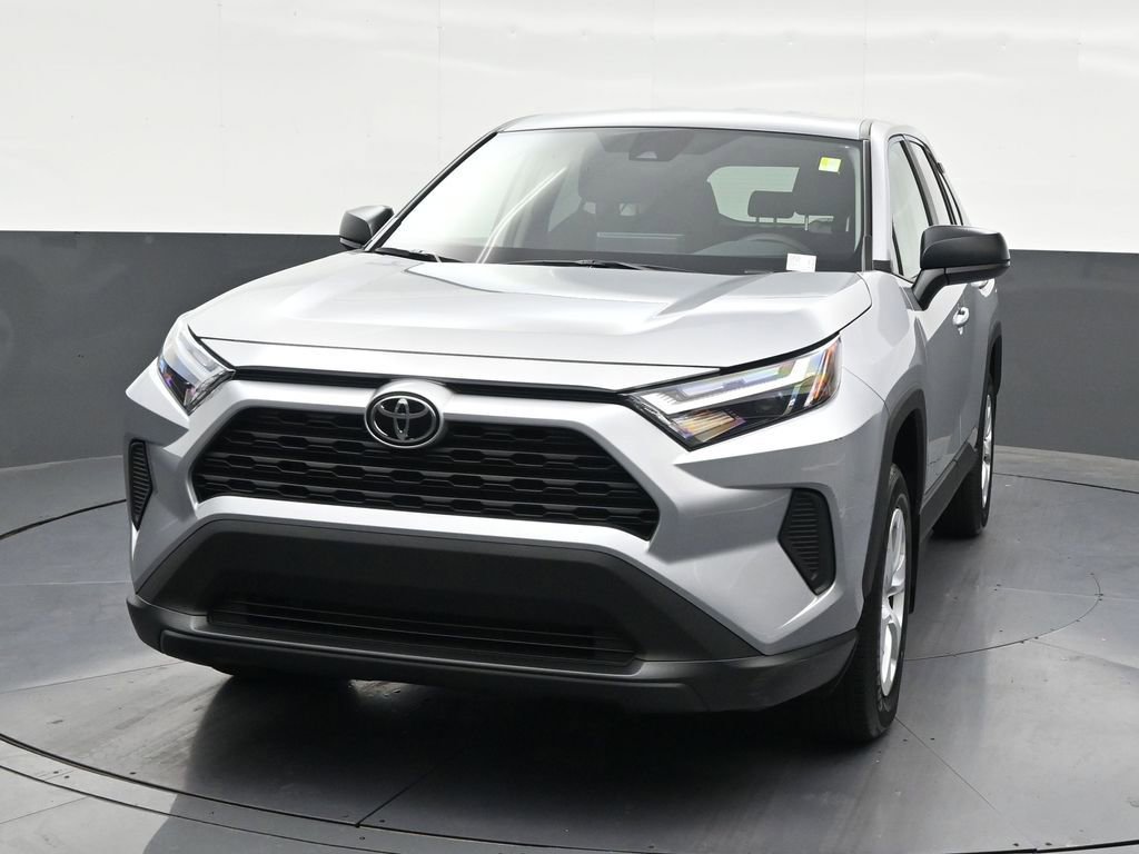 Used 2025 Toyota RAV4 LE FWD image 9