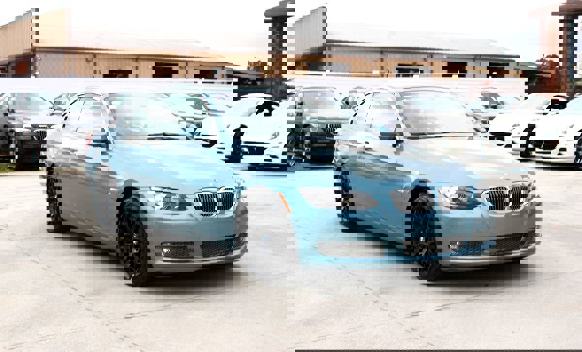 Used 2008 BMW 335i Convertible image 17