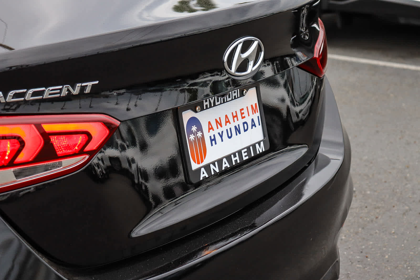 Used 2018 Hyundai Accent Limited image 9