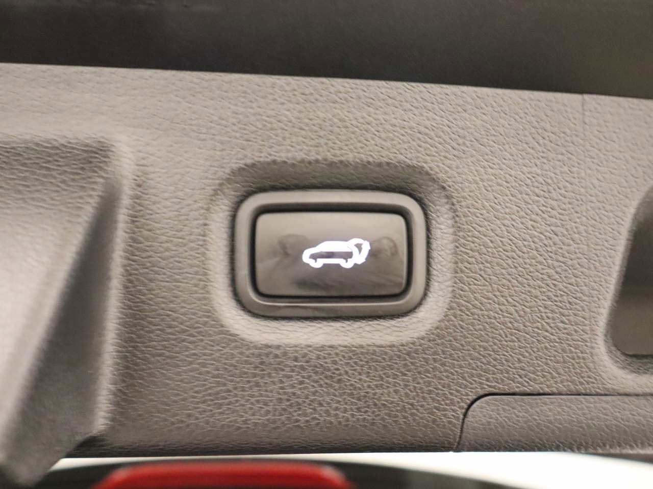 Used 2023 Hyundai Santa Fe SEL w/ Cargo Package image 19