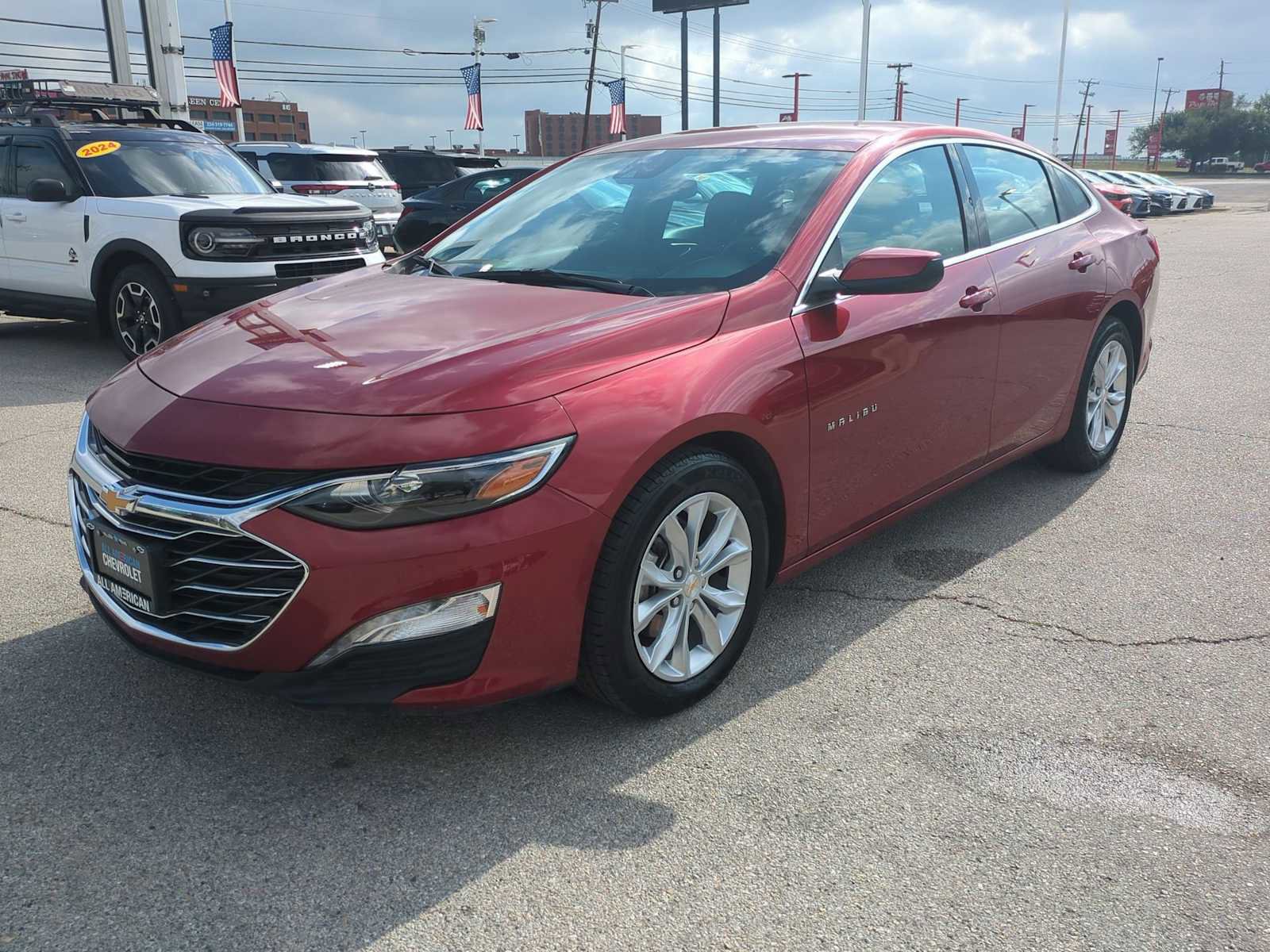 Used 2025 Chevrolet Malibu LT image 4