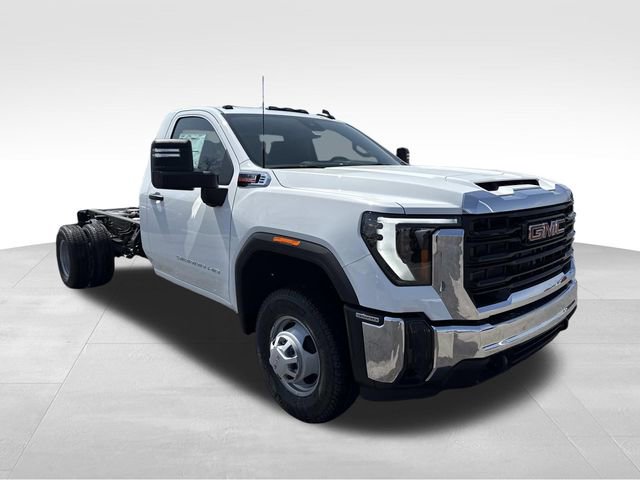 New 2026 GMC Sierra 3500 Pro w/ Convenience Package