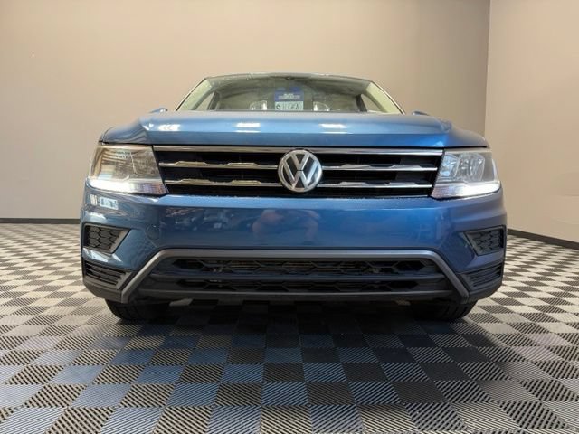 Used 2020 Volkswagen Tiguan SE w/ 3rd Row Seat Package AWD/4WD image 3