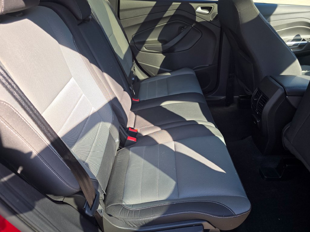Used 2016 Ford Escape SE w/ Equipment Group 201A AWD/4WD image 13