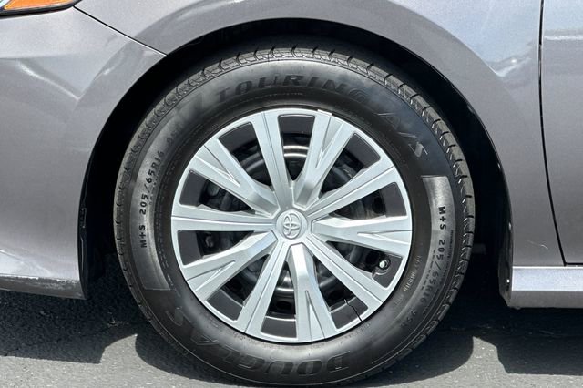 Used 2022 Toyota Camry LE FWD image 28