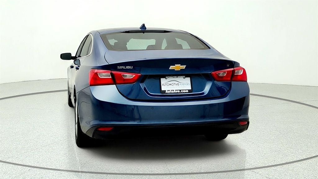 Used 2024 Chevrolet Malibu LT FWD image 6