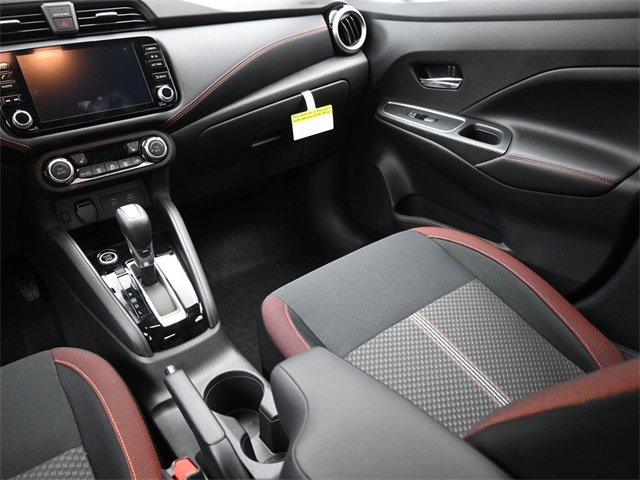 New 2025 Nissan Versa SR w/ Trunk Package image 11