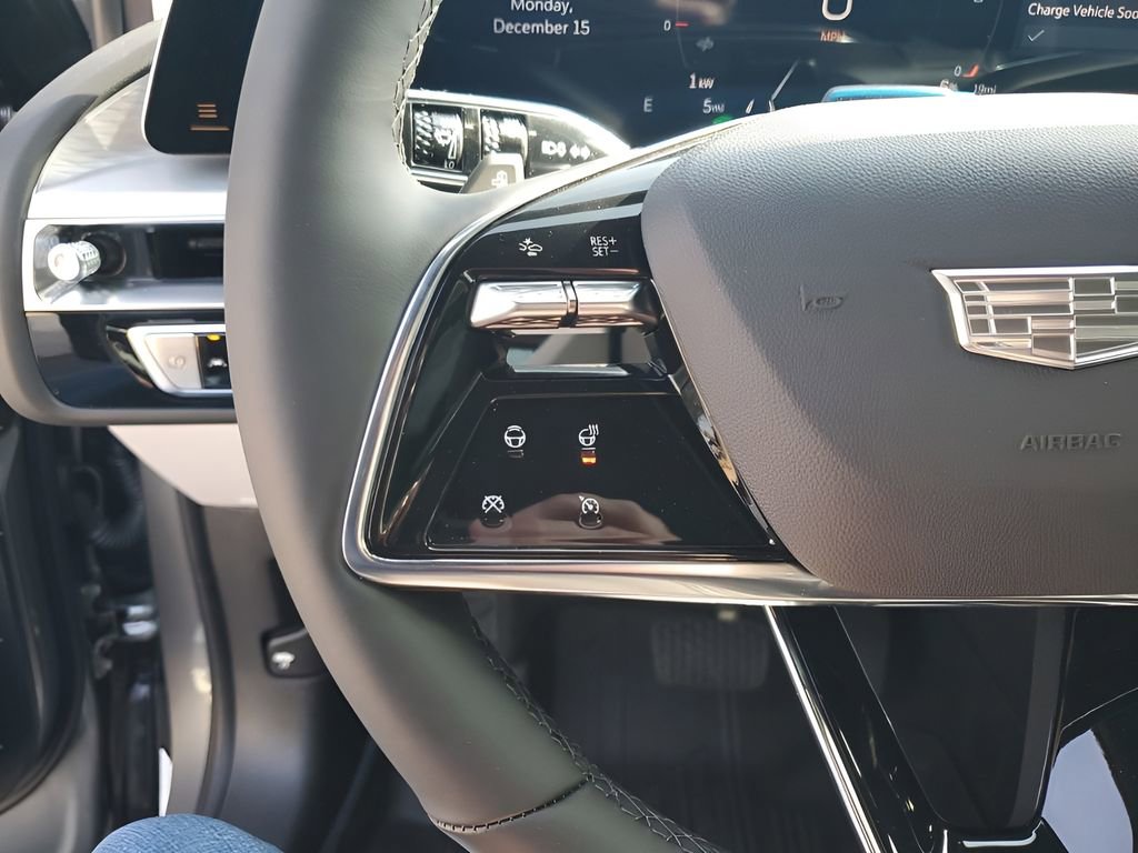 New 2026 Cadillac Lyriq Premium Luxury w/ LPO, Floor Liner Package image 34