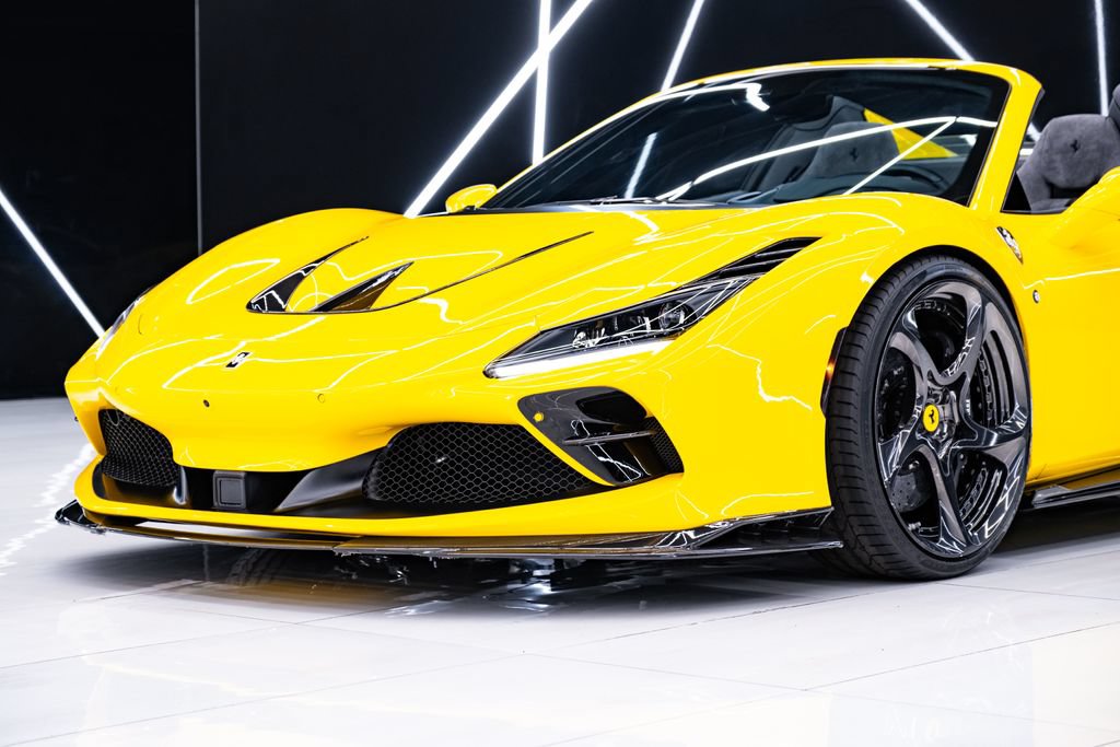 Used 2021 Ferrari F8 Tributo RWD image 4