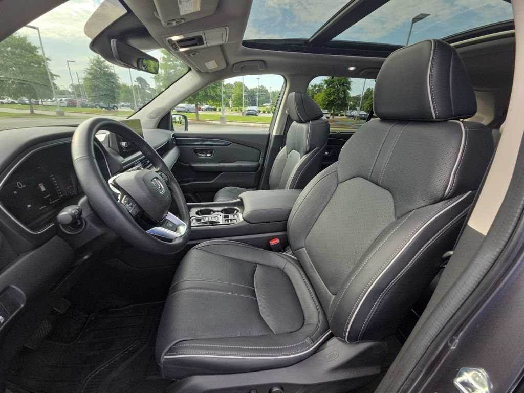 Used 2024 Honda Pilot Elite image 28