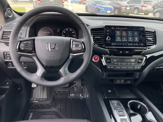 New 2026 Honda Ridgeline Black Edition image 10