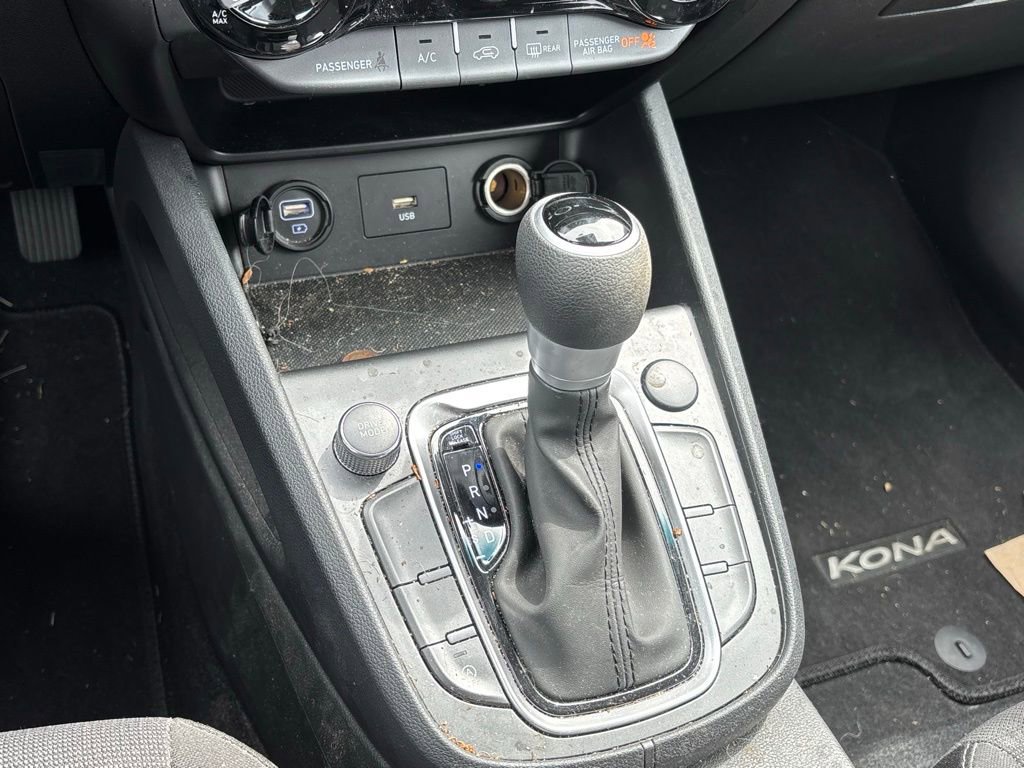 Used 2023 Hyundai Kona SEL image 12