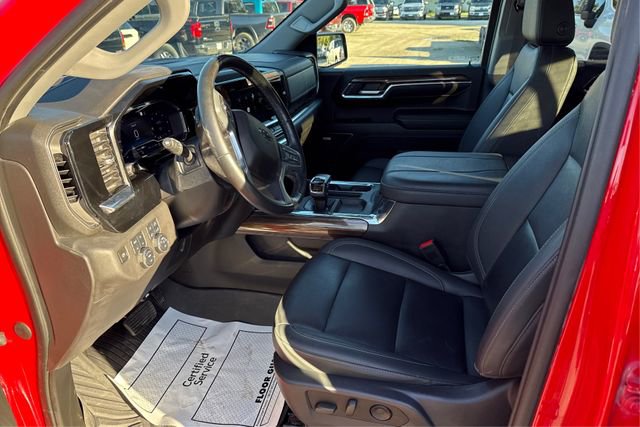 Used 2023 Chevrolet Silverado 1500 LT Trail Boss w/ LT Trail Boss Premium Package image 9