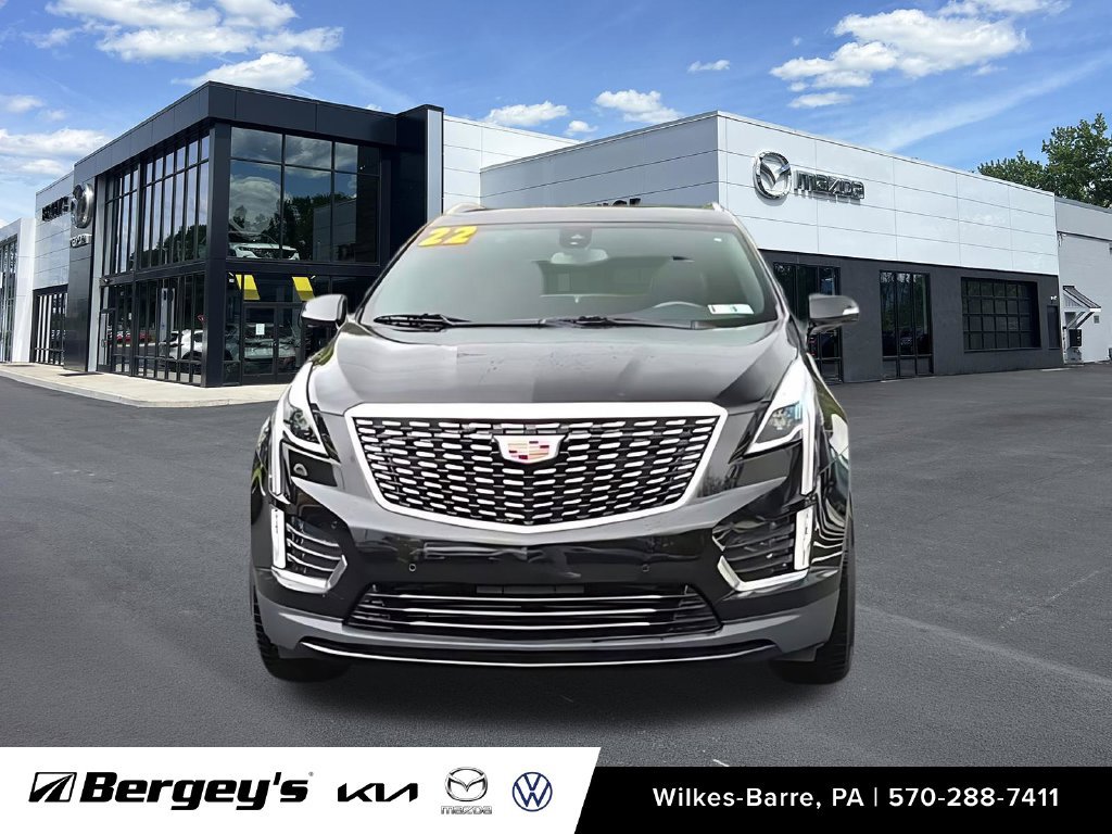 Used 2022 Cadillac XT5 Luxury AWD/4WD image 3