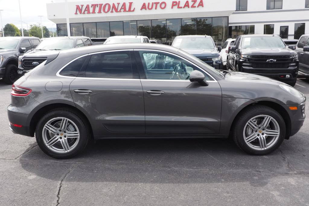 Used 2017 Porsche Macan S AWD/4WD image 4