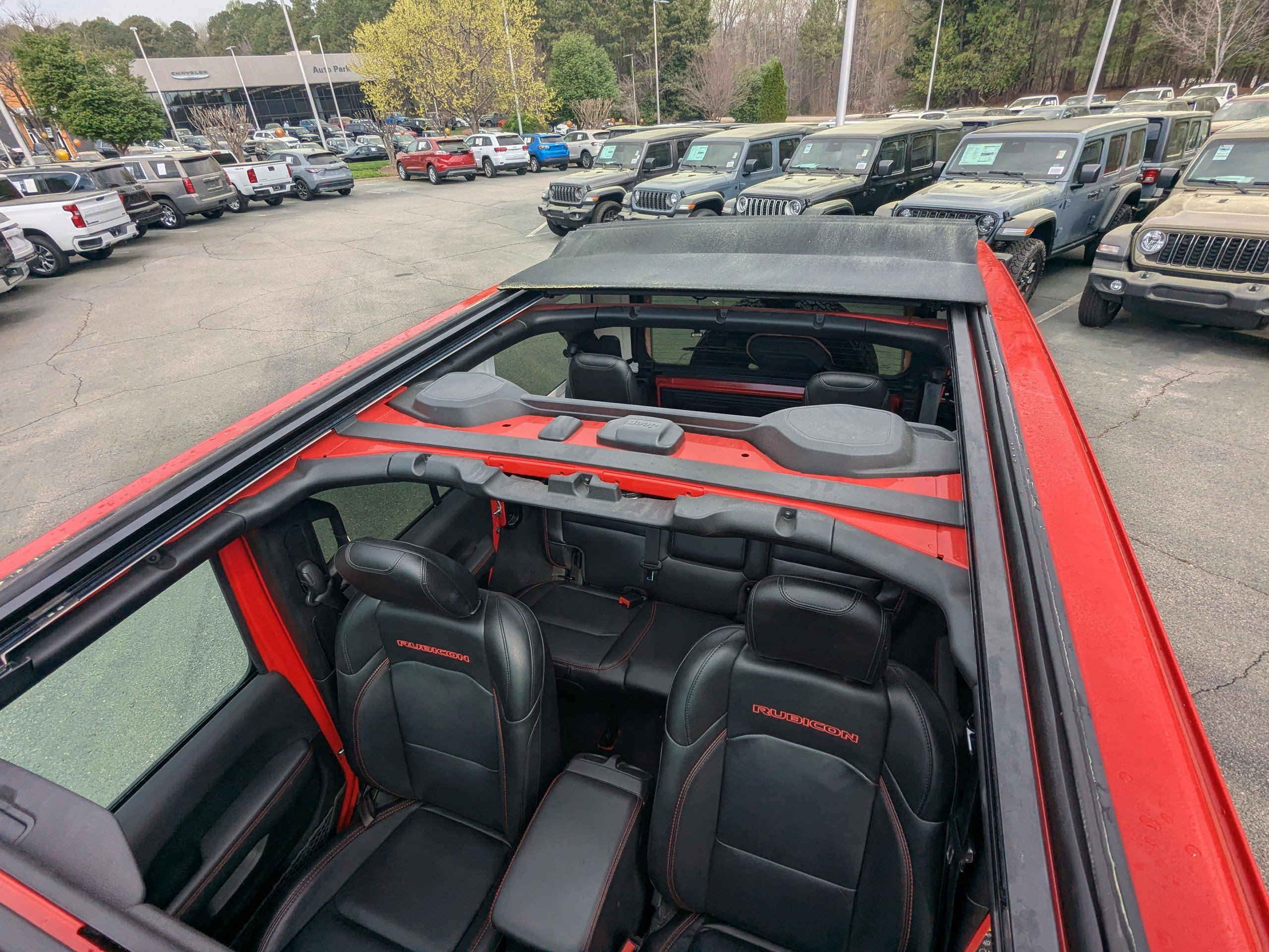 Used 2022 Jeep Wrangler Unlimited Rubicon w/ Xtreme Recon 35" Tire Package image 18