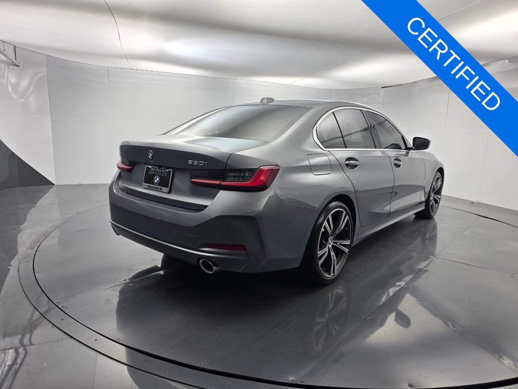 Certified 2024 BMW 330i Sedan w/ Convenience Package RWD image 4