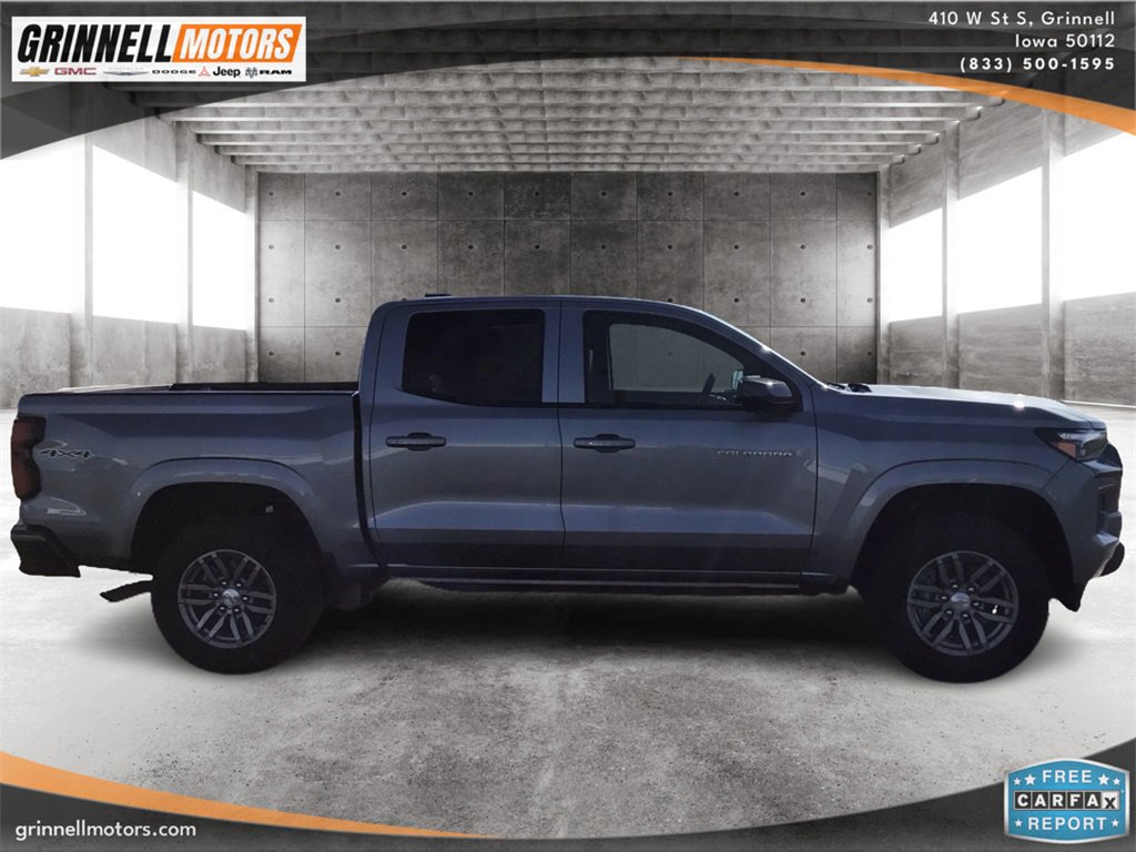 Used 2025 Chevrolet Colorado LT w/ LT Convenience Package image 4