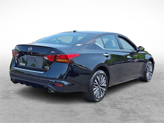 Used 2023 Nissan Altima 2.5 SV w/ SV Premium Package image 6