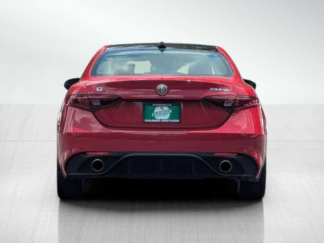 Used 2019 Alfa Romeo Giulia Ti Sport w/ Quick Order Package 22S Sport AWD/4WD image 5