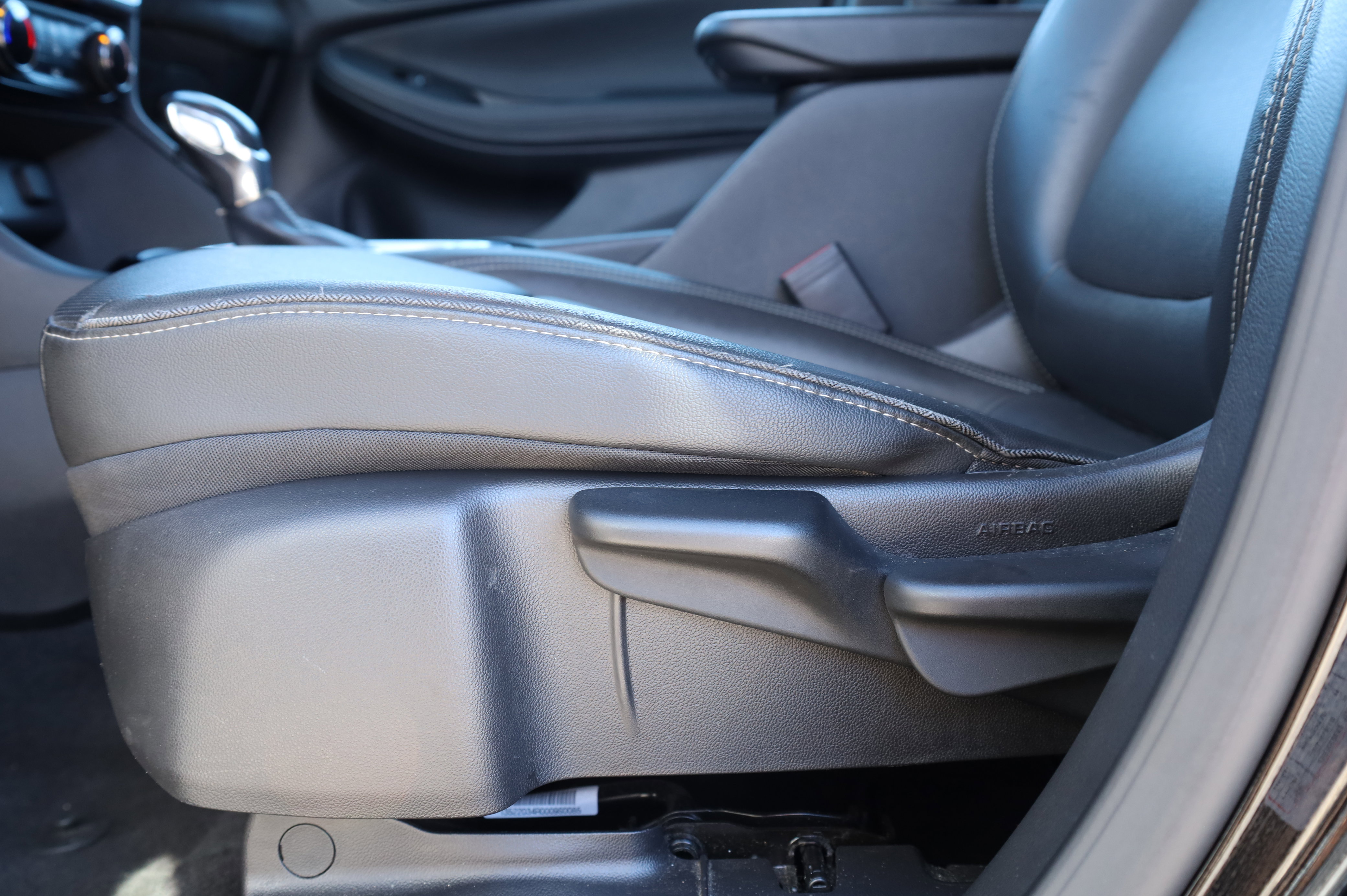 Used 2024 Buick Encore GX Sport Touring image 17