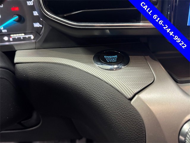 Used 2022 Ford Explorer XLT w/ Equipment Group 202A image 21