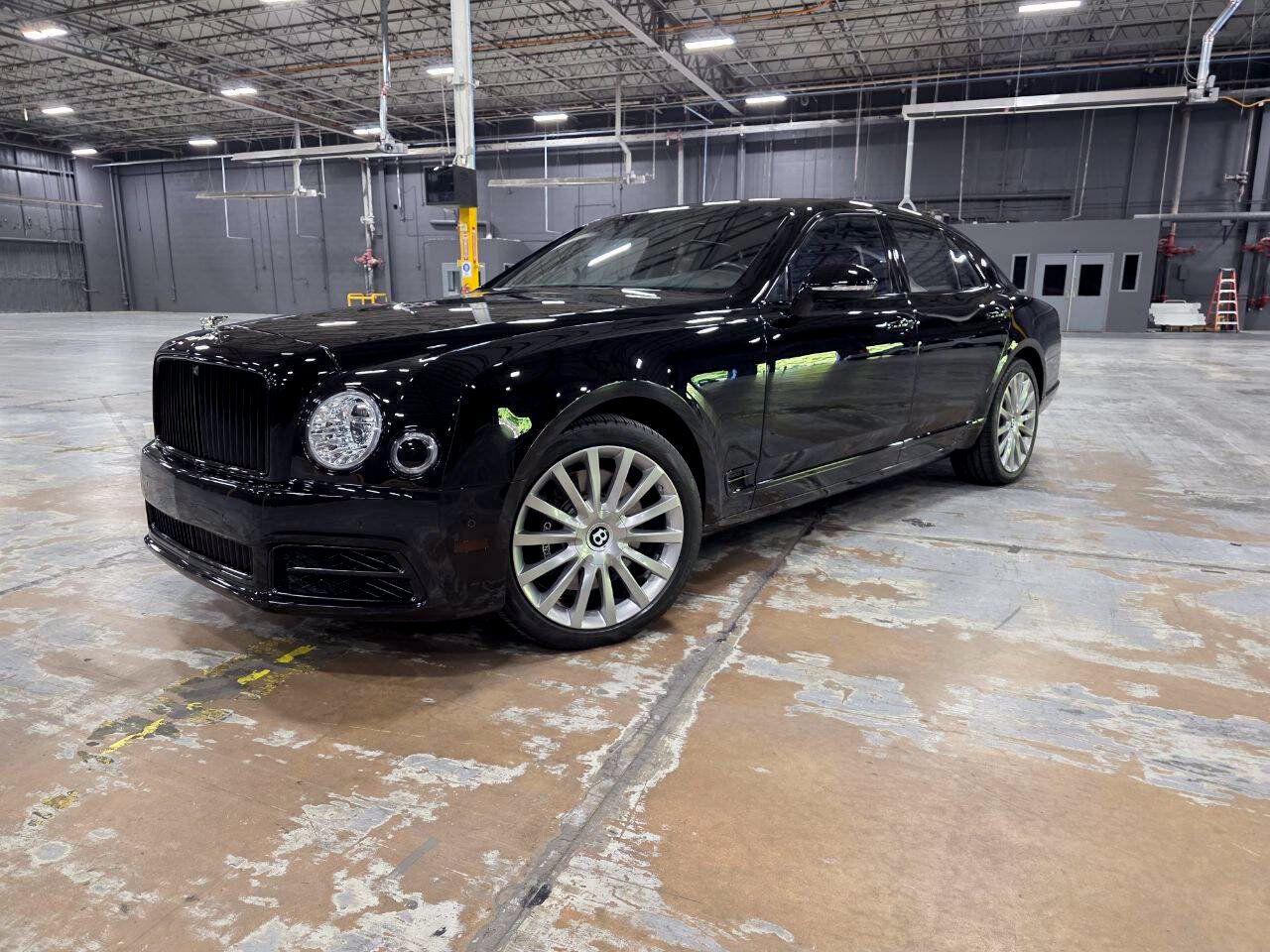 Used 2017 Bentley Mulsanne RWD image 2