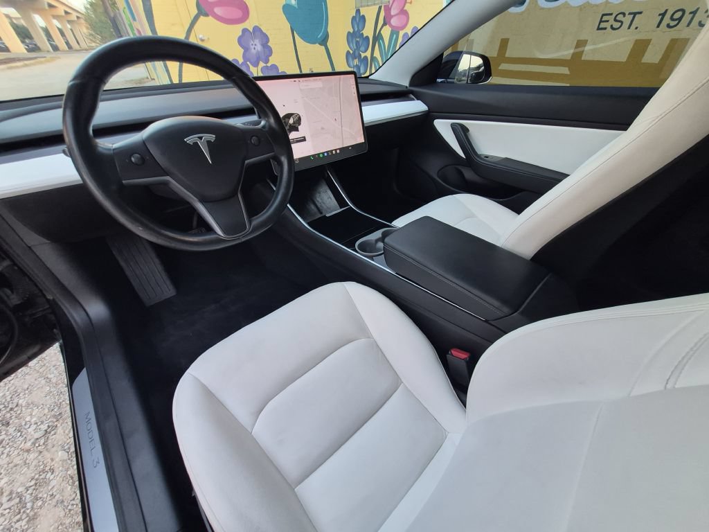 Used 2019 Tesla Model 3 RWD image 11