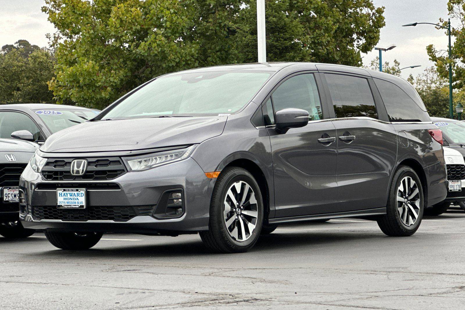 New 2026 Honda Odyssey EX-L image 7
