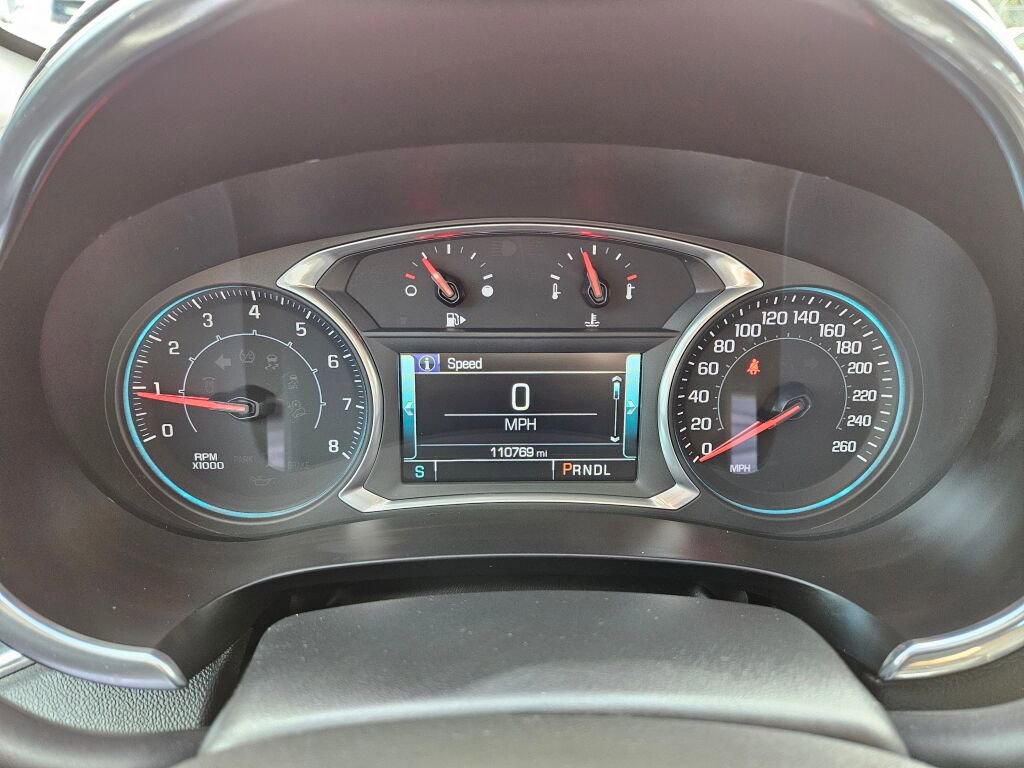 Used 2018 Chevrolet Malibu Premier image 3