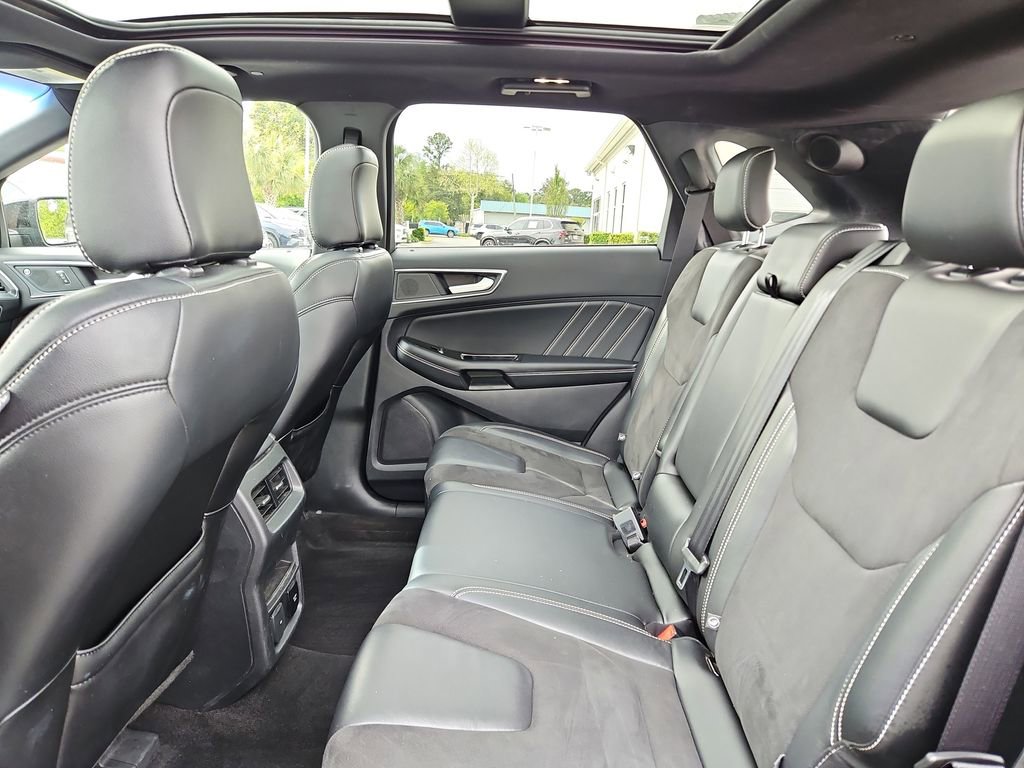 Used 2020 Ford Edge ST w/ Cold Weather Package AWD/4WD image 30