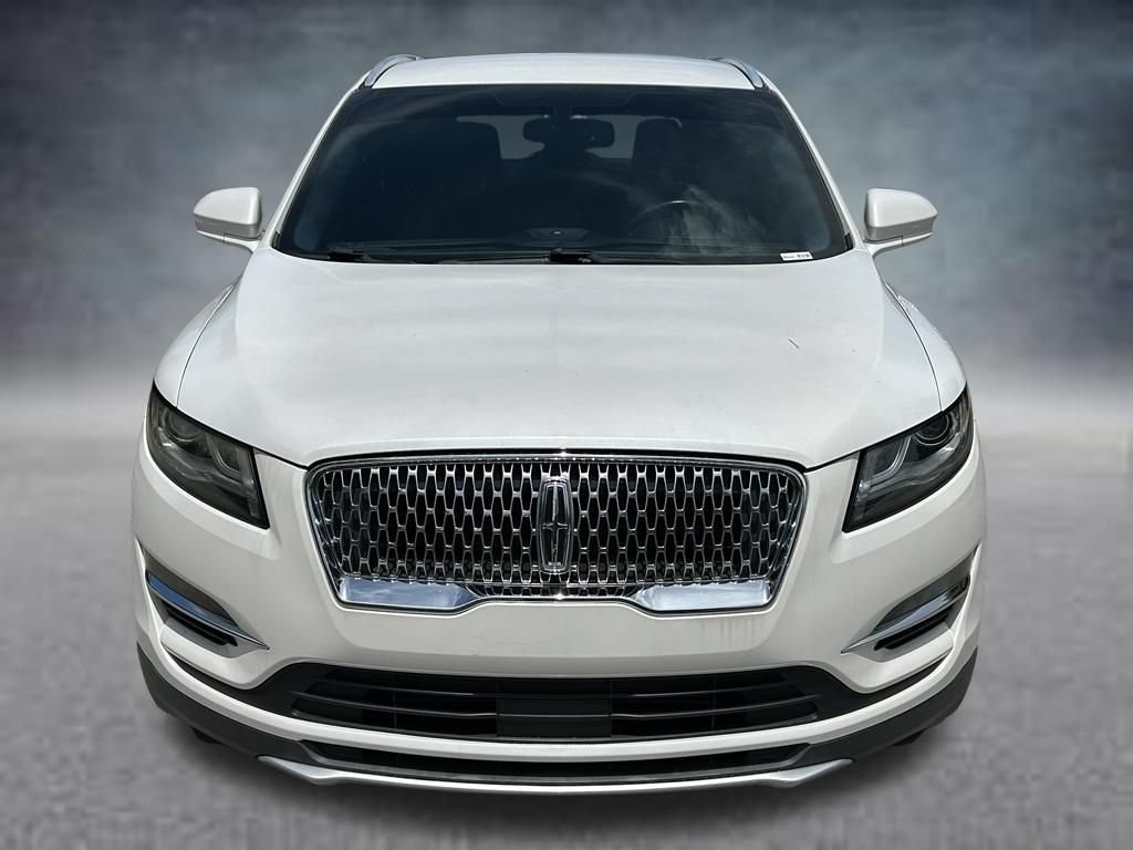 Used 2019 Lincoln MKC Premiere FWD image 2