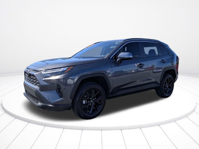 Used 2025 Toyota RAV4 XLE FWD image 7