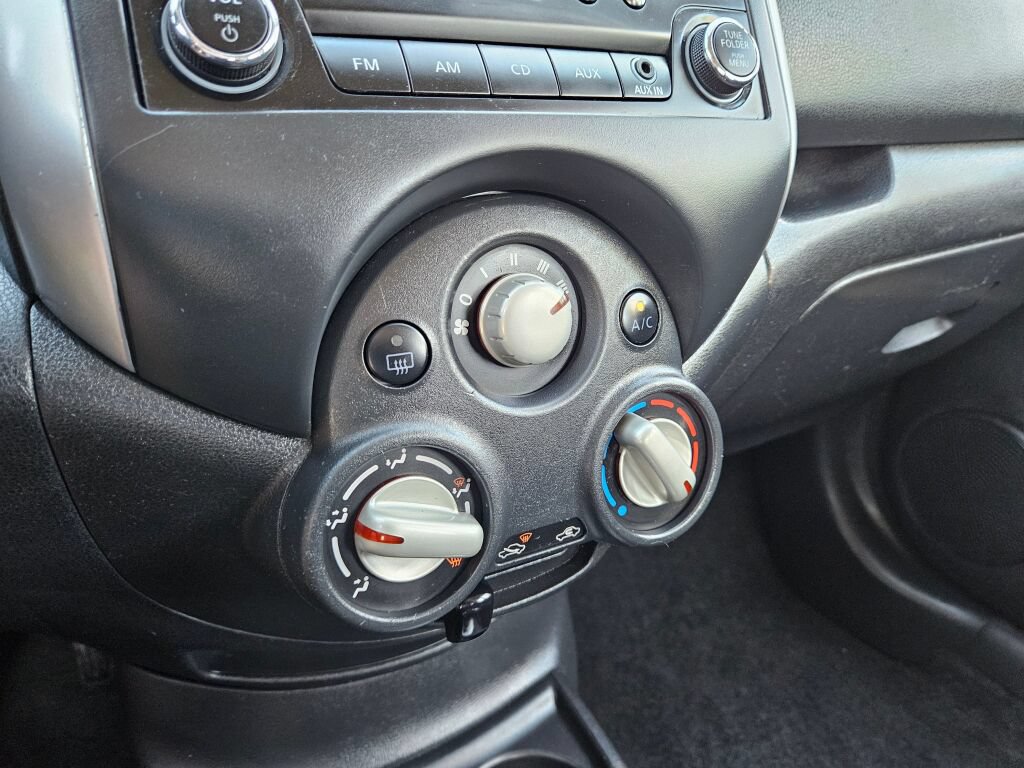 Used 2014 Nissan Versa Note SV FWD image 22