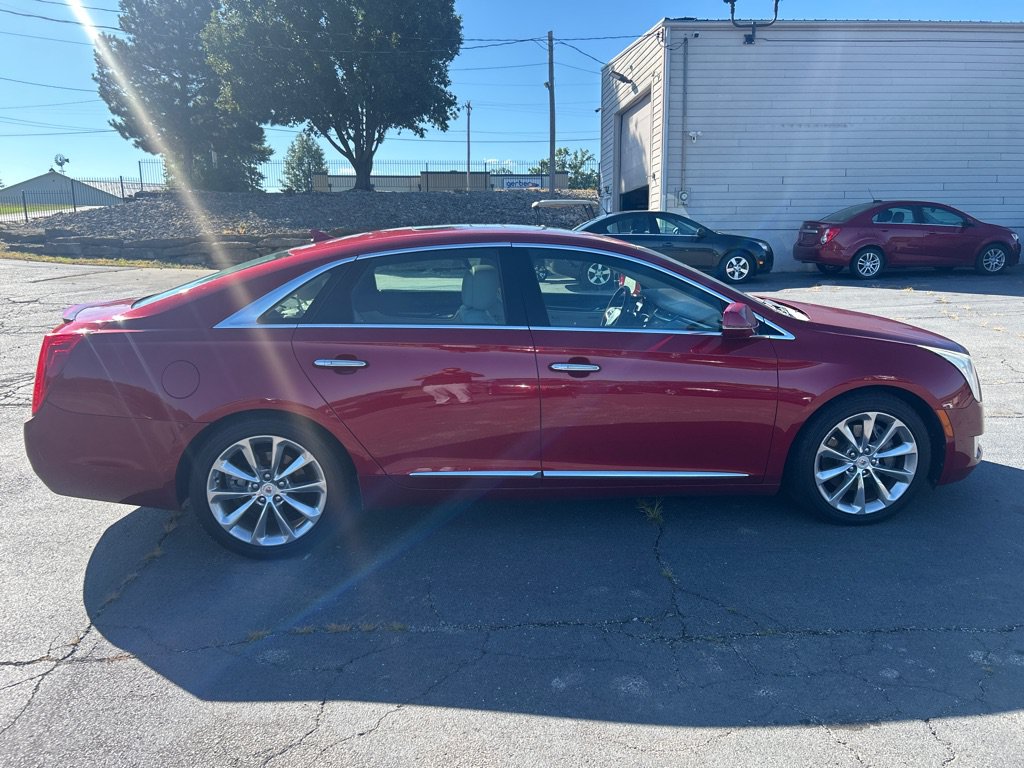 Used 2013 Cadillac XTS Luxury AWD/4WD image 5