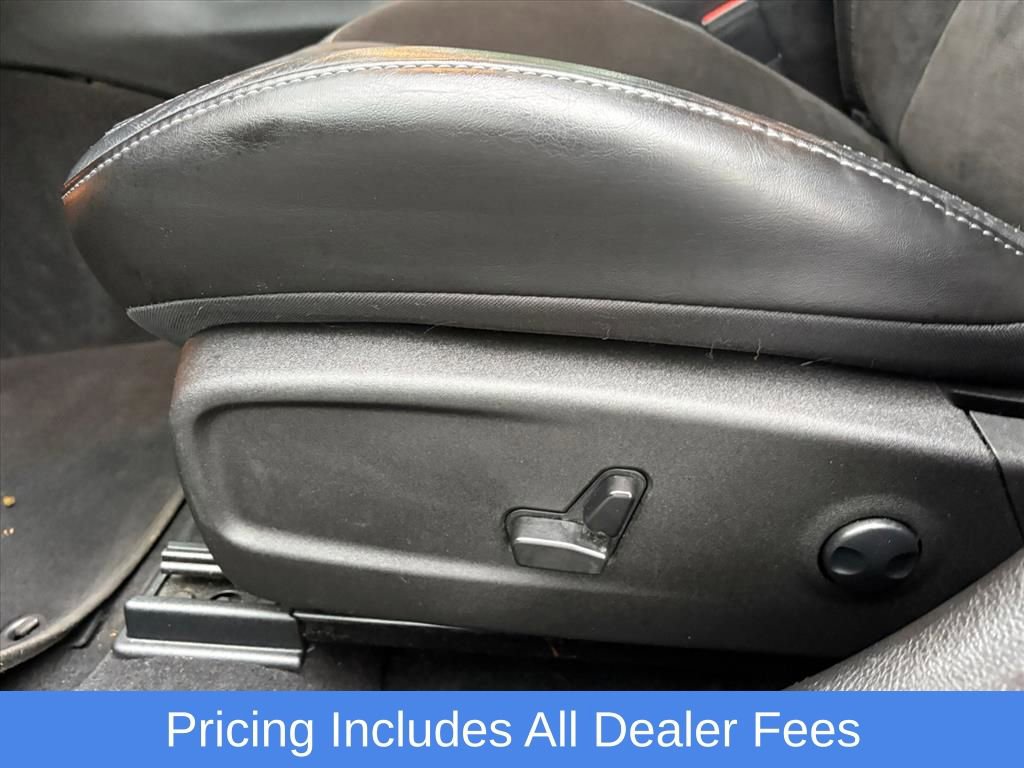 Used 2023 Dodge Charger R/T w/ Plus Group RWD image 16